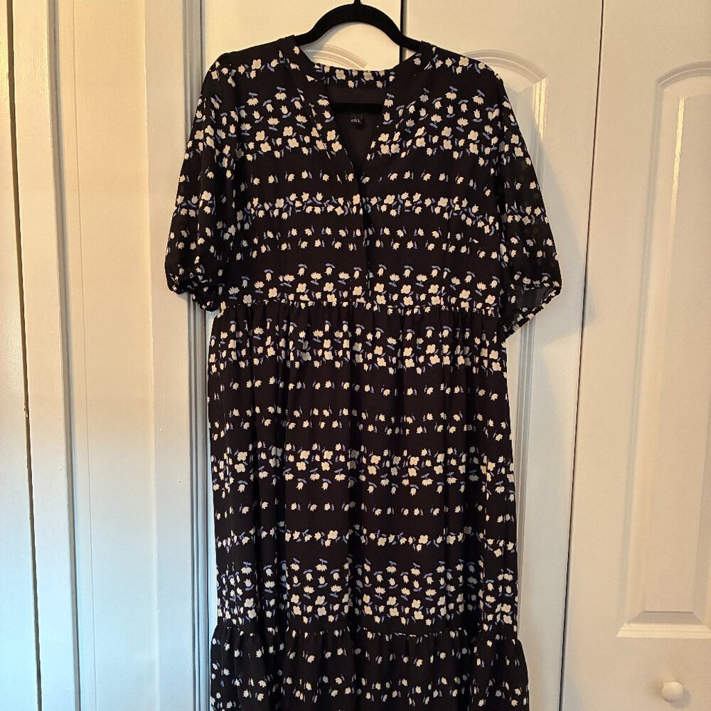 Ann Taylor Dress, Brand NEW, Black and Floral